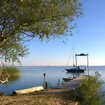 Ferienhaus Mit Kamin Am Achterwasser In Luetow Lütow