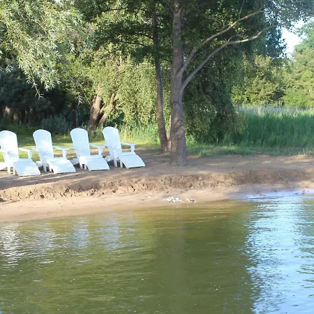 Ferienhaus Mit Kamin Am Achterwasser In Luetow Nyaraló