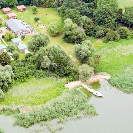 Nyaraló Ferienhaus Mit Kamin Am Achterwasser In Luetow